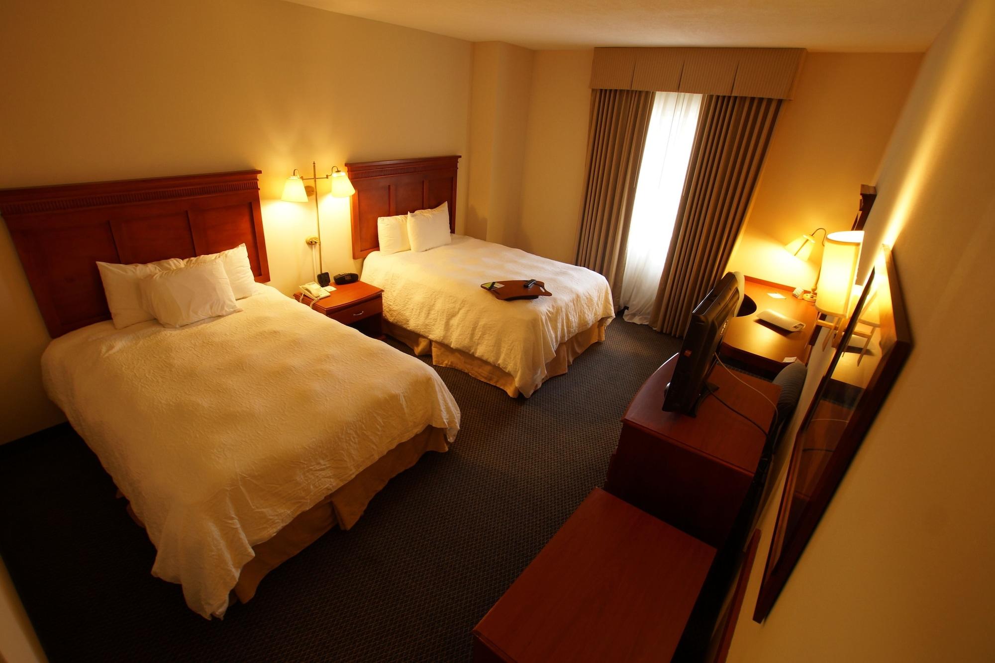 Hampton Inn Tampico Airport Екстер'єр фото
