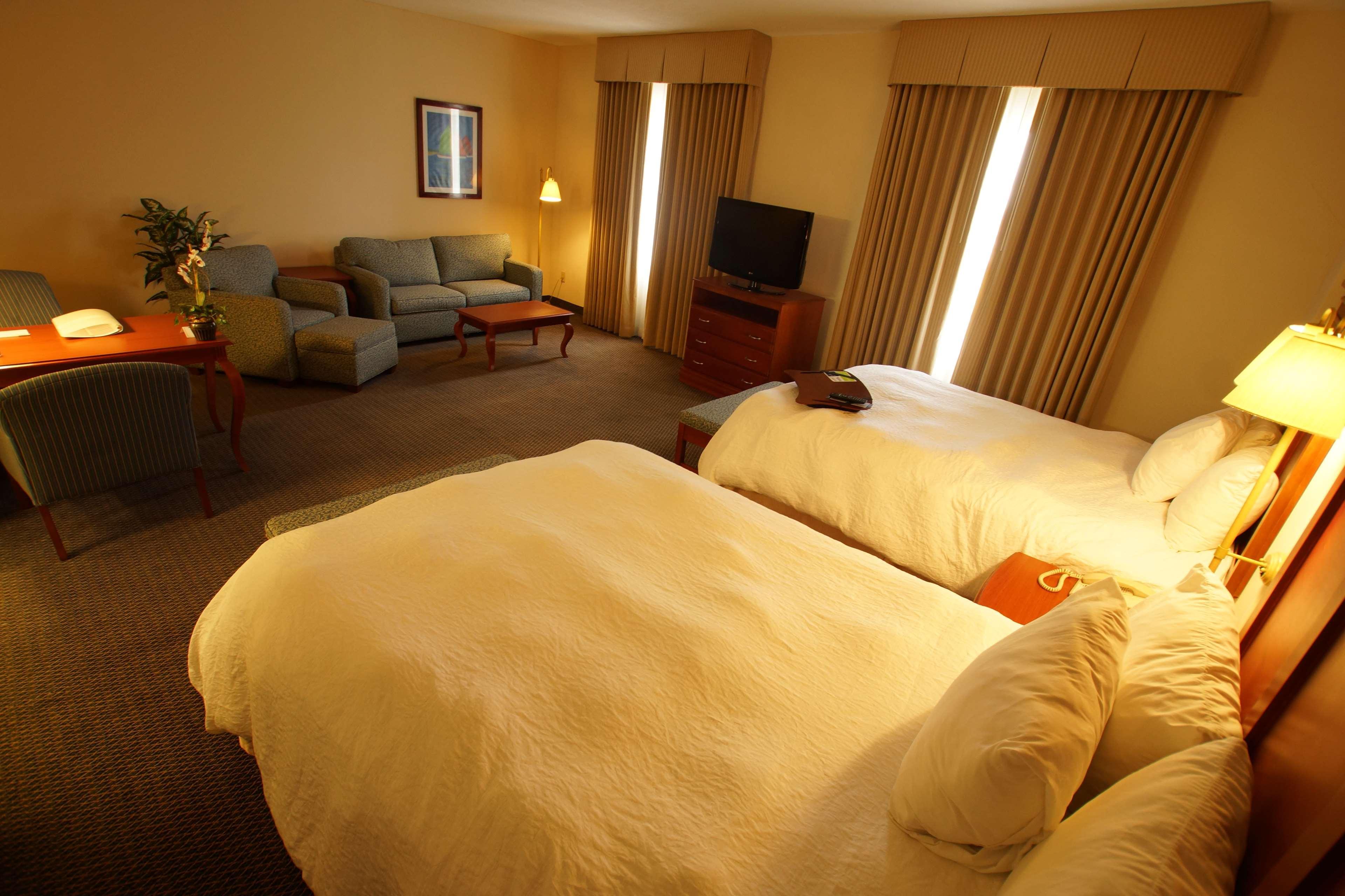Hampton Inn Tampico Airport Екстер'єр фото