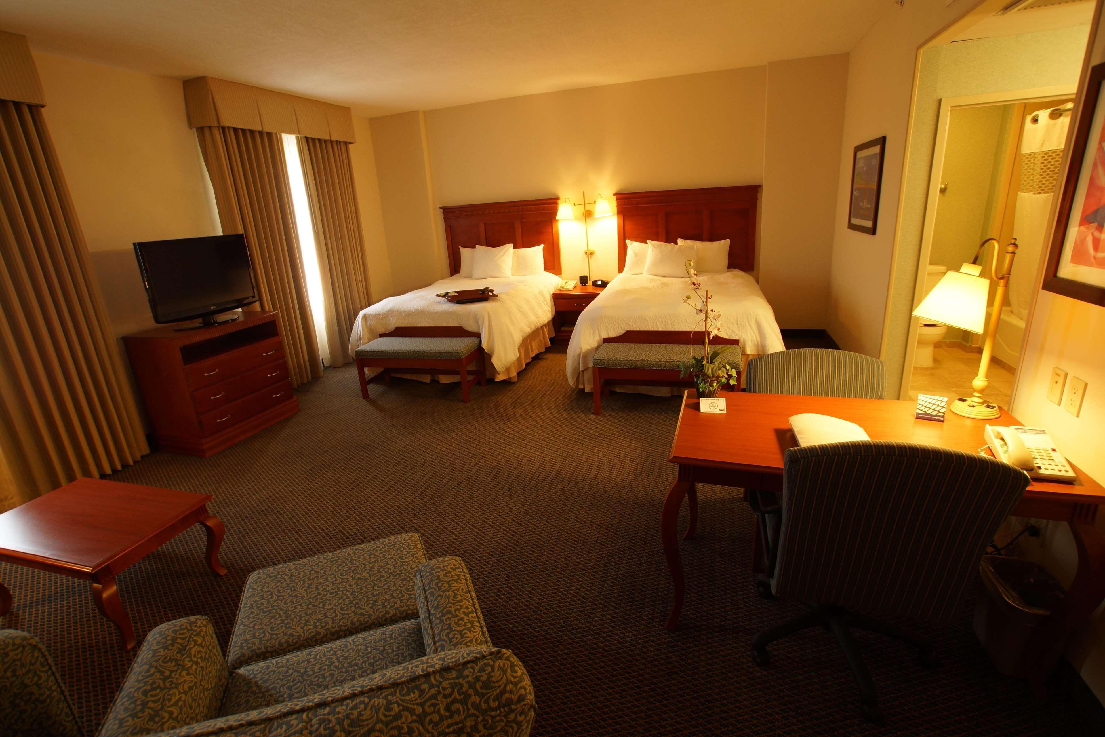Hampton Inn Tampico Airport Екстер'єр фото