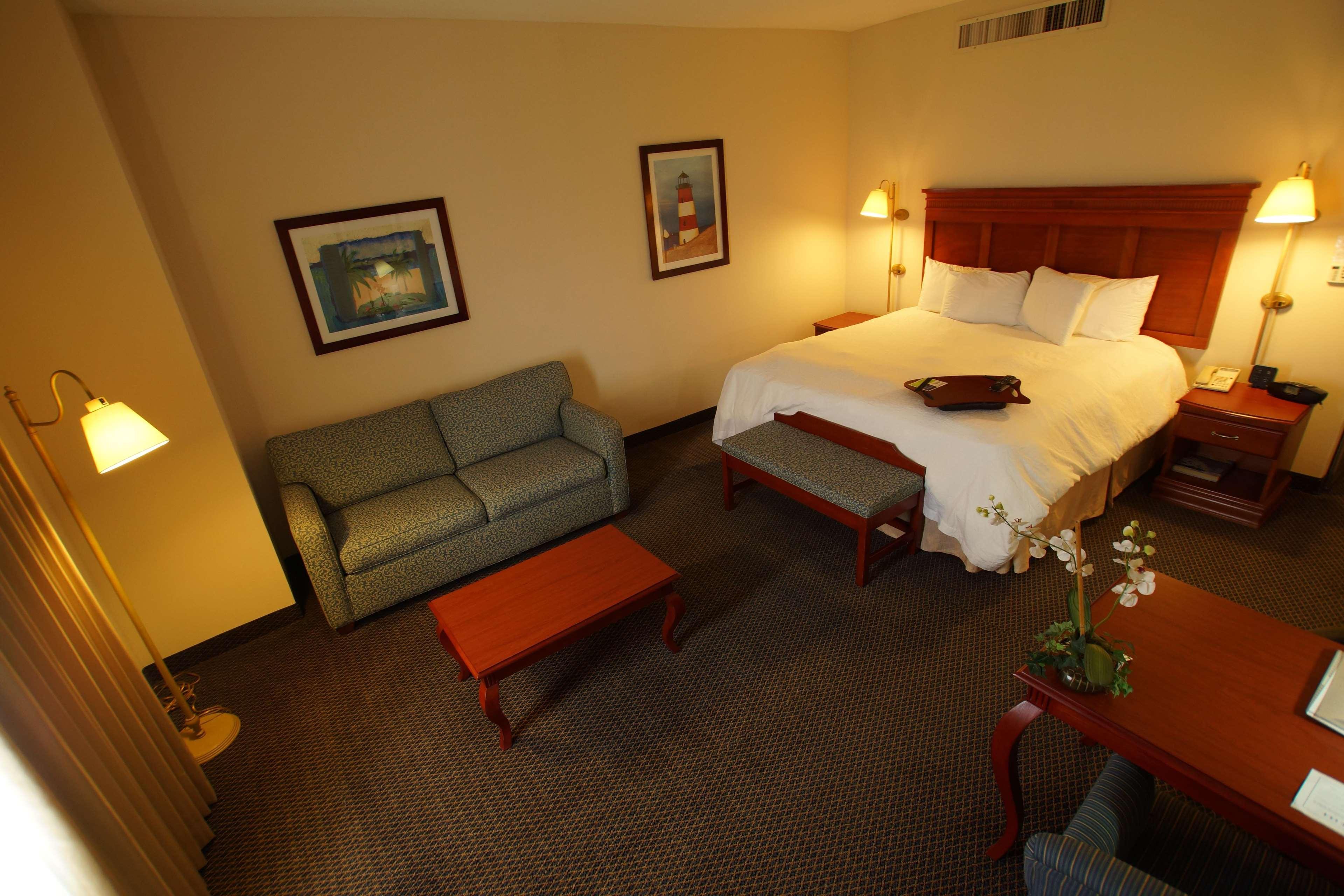 Hampton Inn Tampico Airport Екстер'єр фото