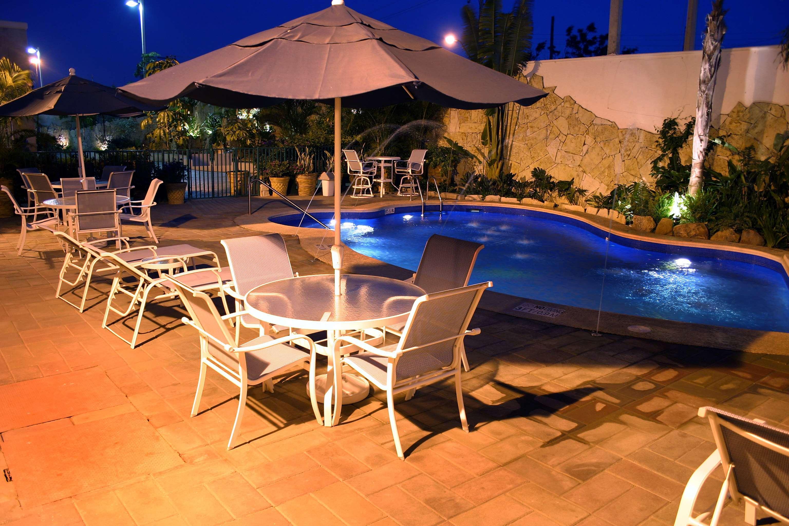 Hampton Inn Tampico Airport Зручності фото