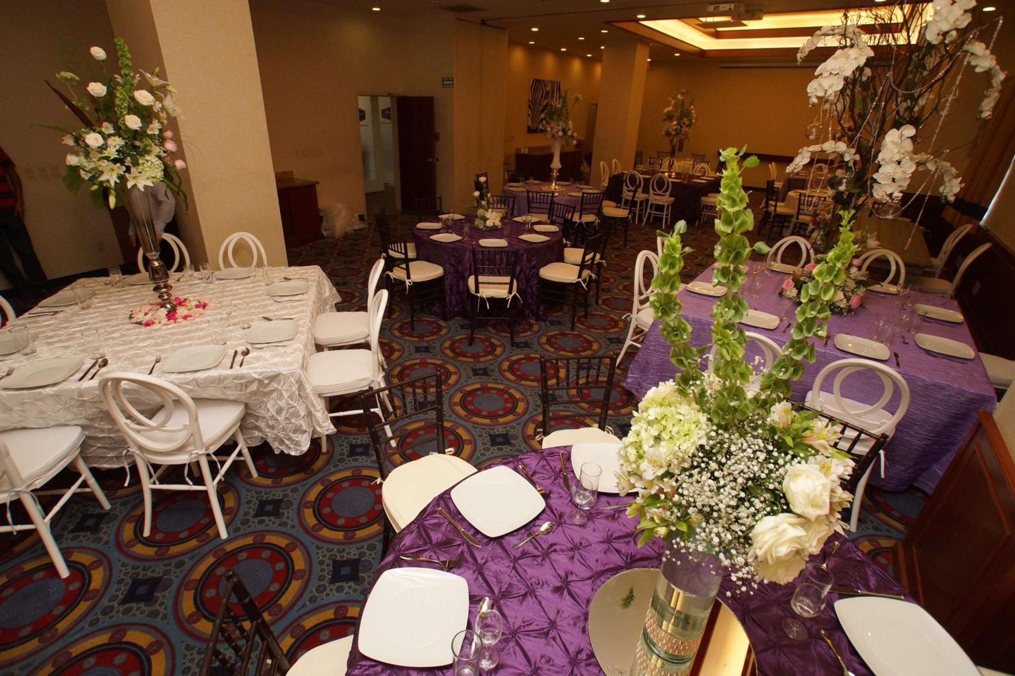 Hampton Inn Tampico Airport Екстер'єр фото