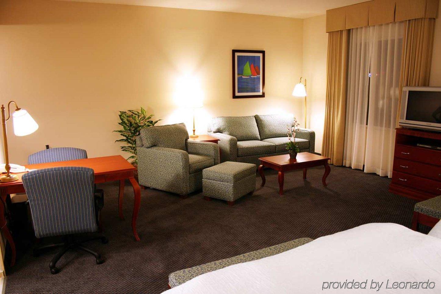 Hampton Inn Tampico Airport Номер фото