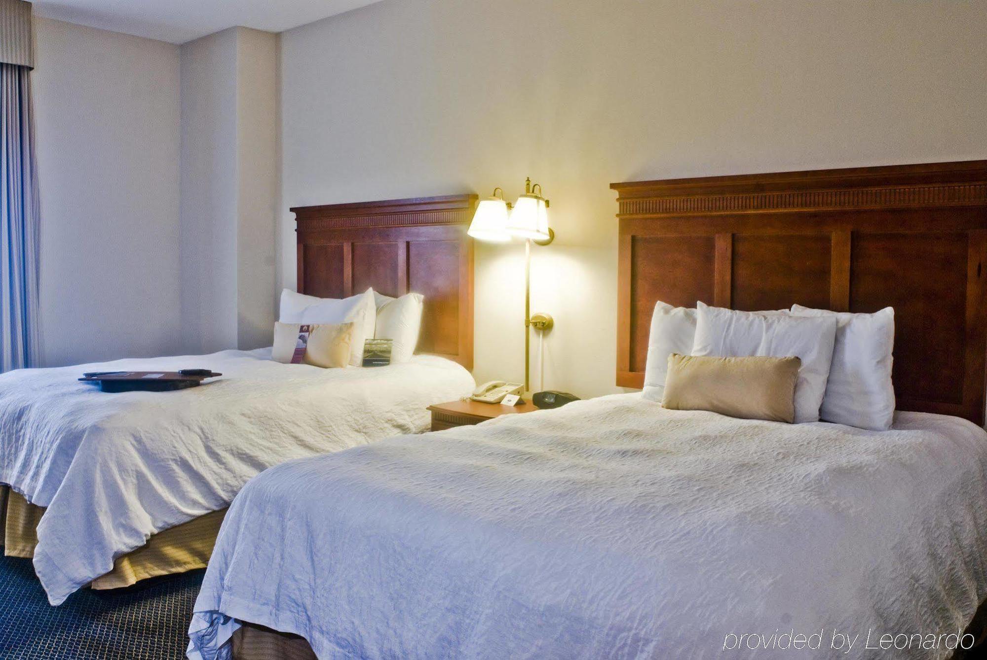 Hampton Inn Tampico Airport Номер фото